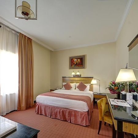Rayan Hotel Corniche Шарджа Экстерьер фото