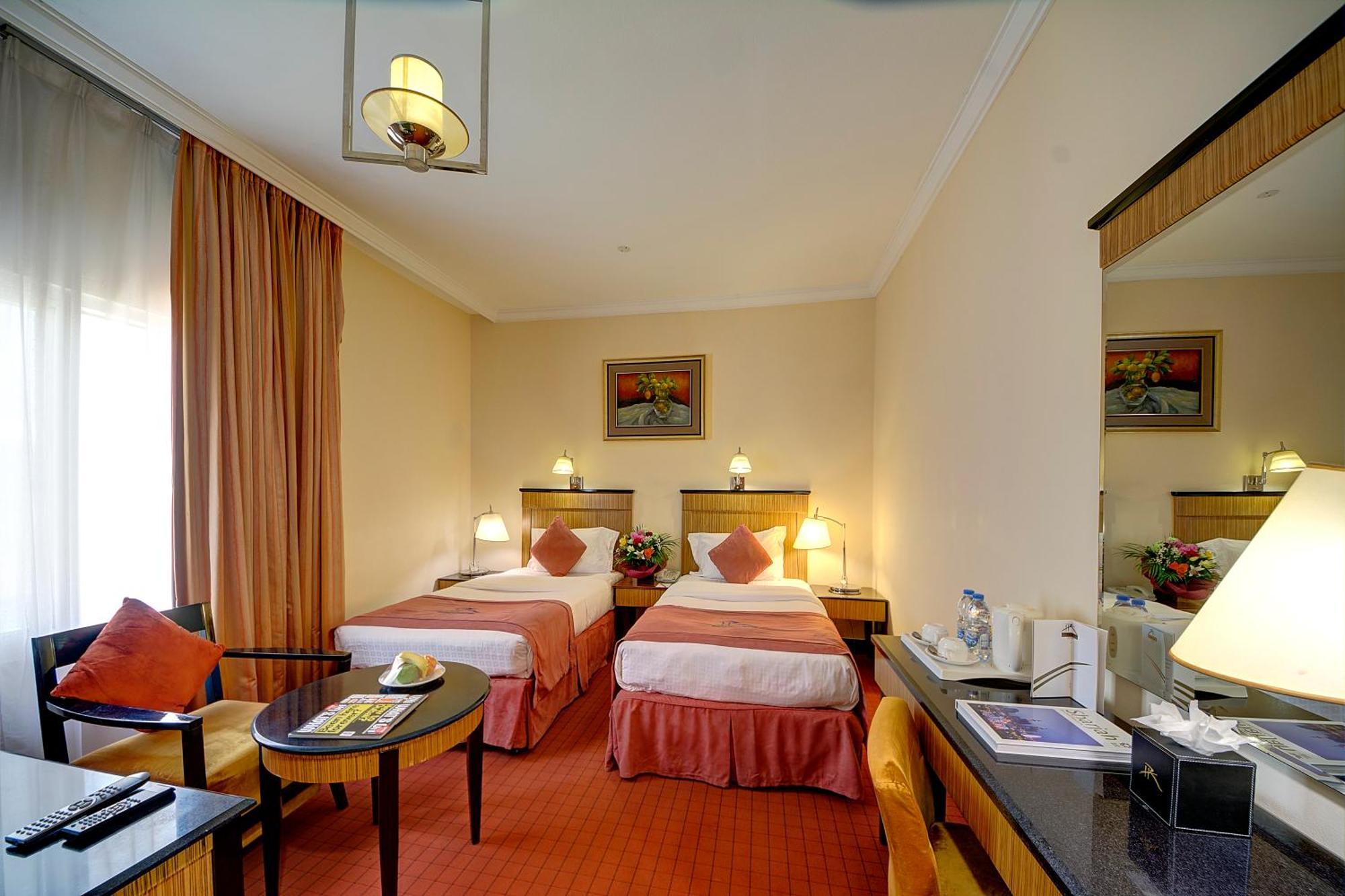 Rayan Hotel Corniche Шарджа Экстерьер фото