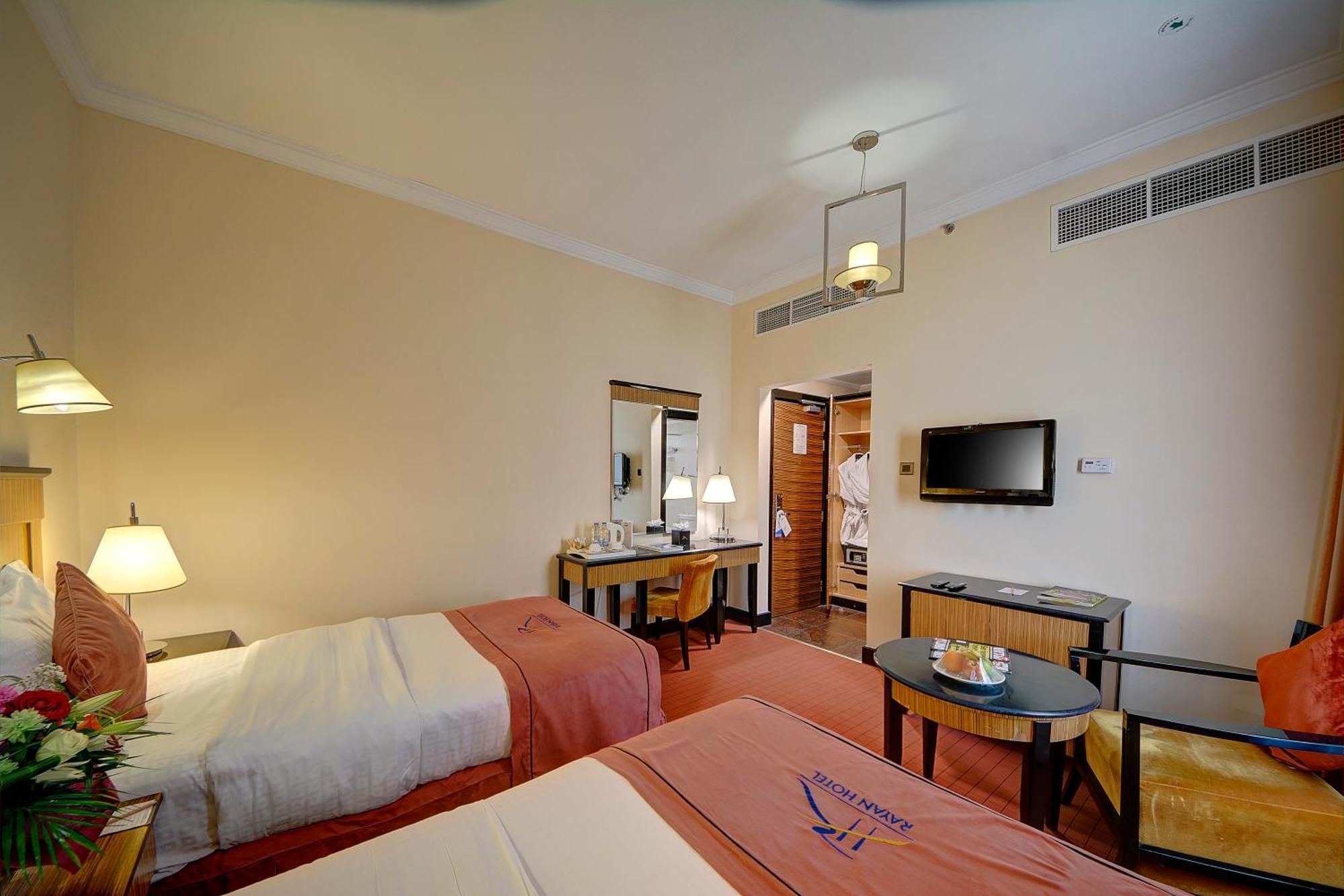 Rayan Hotel Corniche Шарджа Экстерьер фото