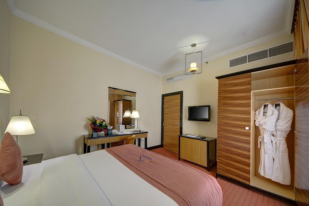 Rayan Hotel Corniche Шарджа Экстерьер фото